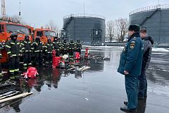 Смотр добровольных сил и средств привлекаемых для выполнения противопаводковых мероприятий и проведения спасательных и аварийно-восстановительных работ